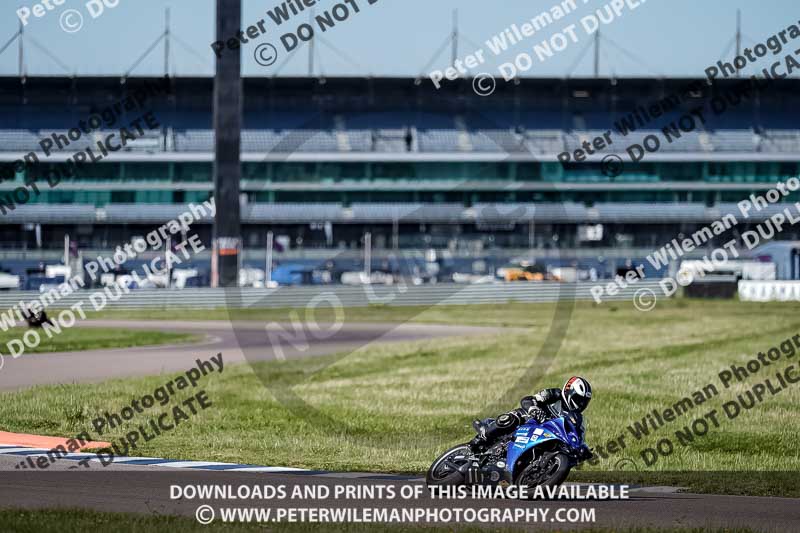 Rockingham no limits trackday;enduro digital images;event digital images;eventdigitalimages;no limits trackdays;peter wileman photography;racing digital images;rockingham raceway northamptonshire;rockingham trackday photographs;trackday digital images;trackday photos